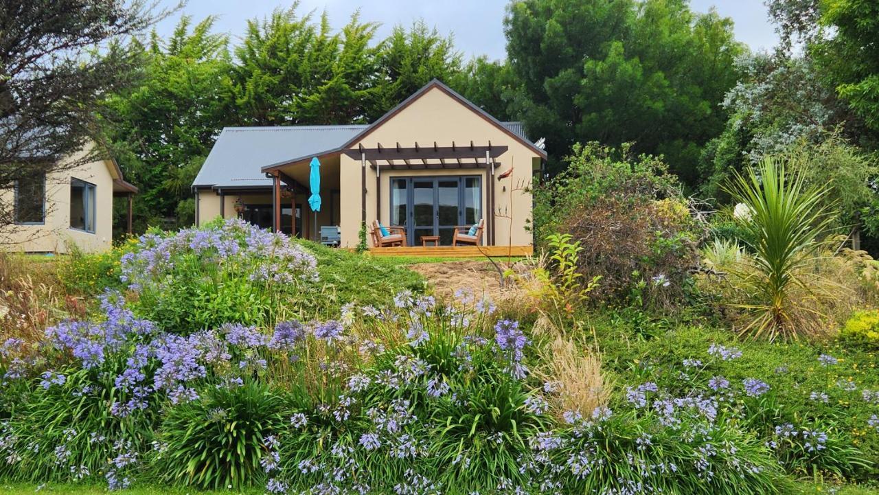 Boutique Art Retreat Hotel Upper Hutt Luaran gambar
