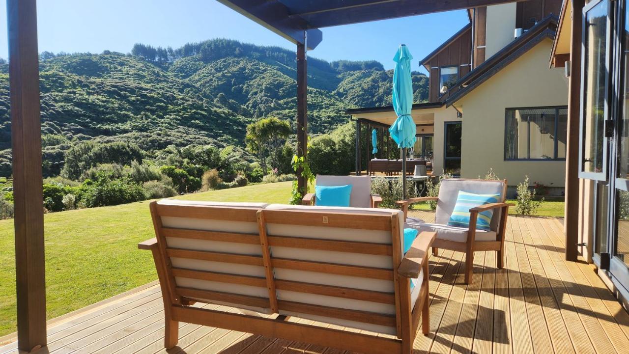 Boutique Art Retreat Hotel Upper Hutt Luaran gambar
