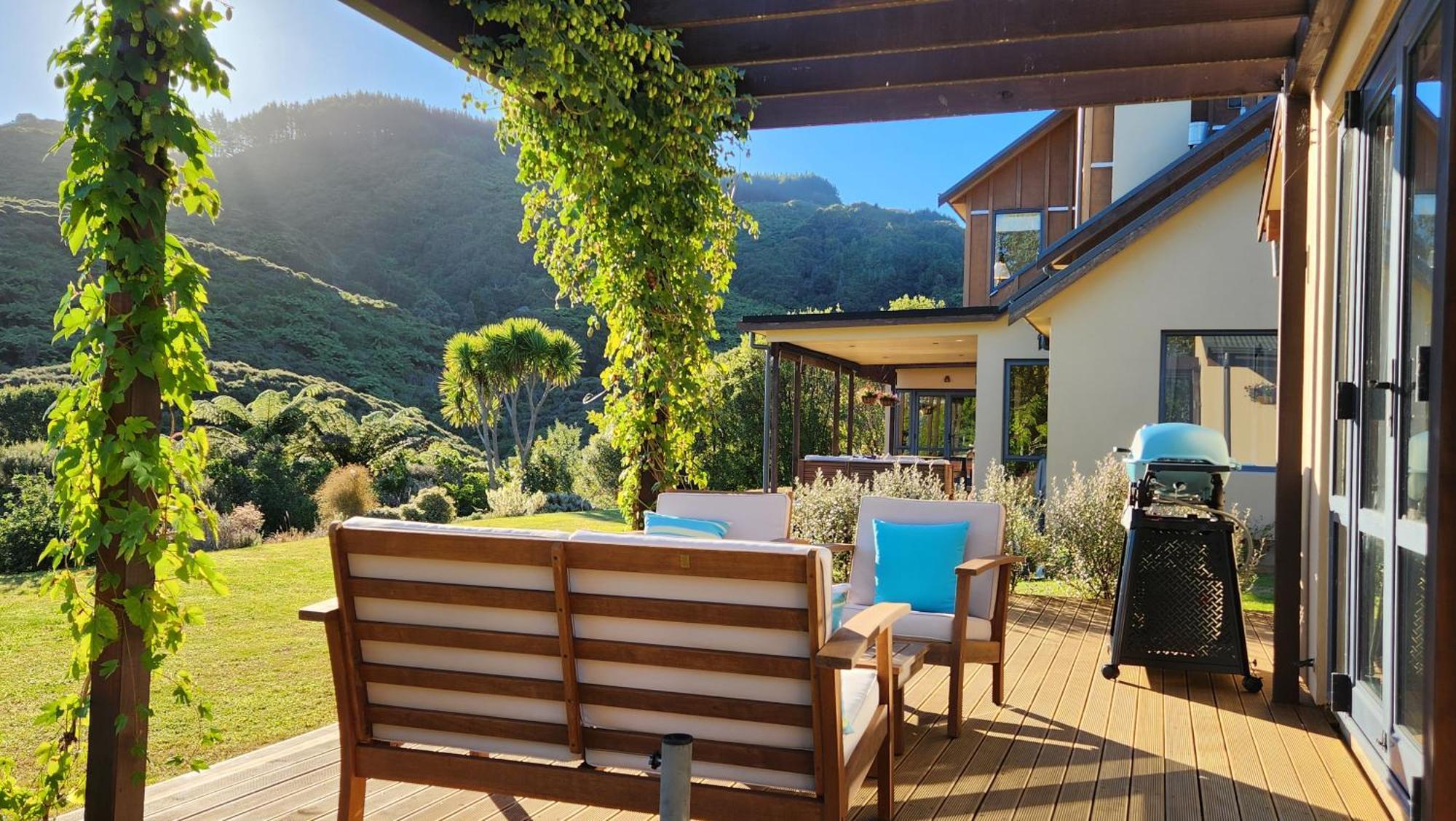 Boutique Art Retreat Hotel Upper Hutt Luaran gambar
