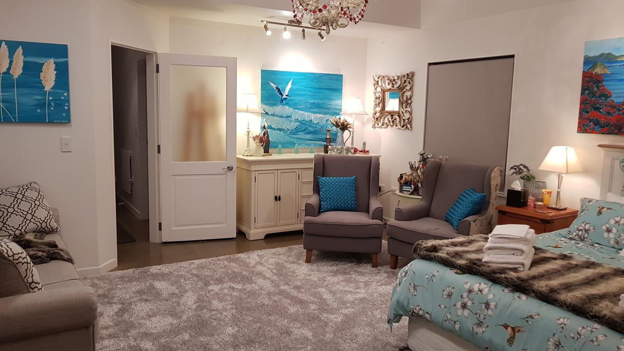Boutique Art Retreat Hotel Upper Hutt Luaran gambar